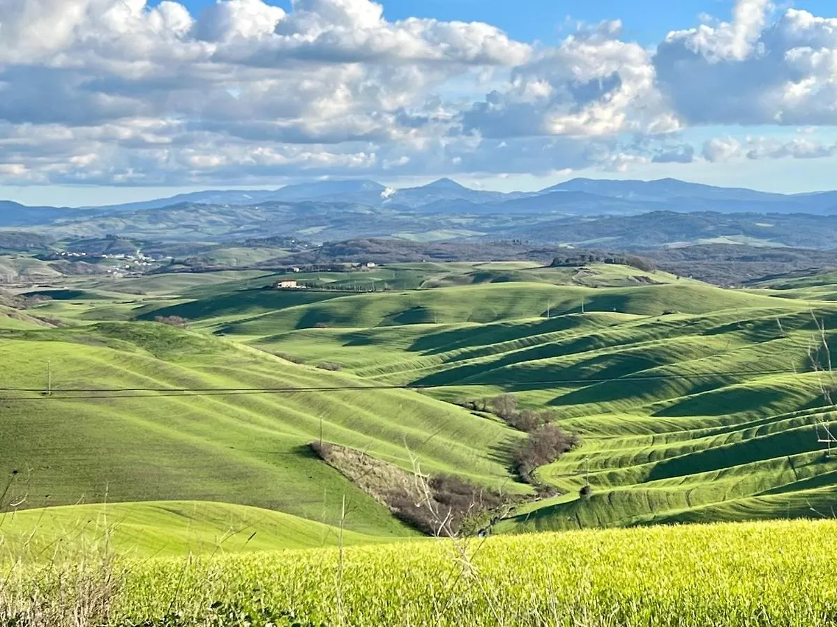 Apartment Toscana Amore Mio, Stunning View & 14Min Volterra Montecatini Val di Cecina